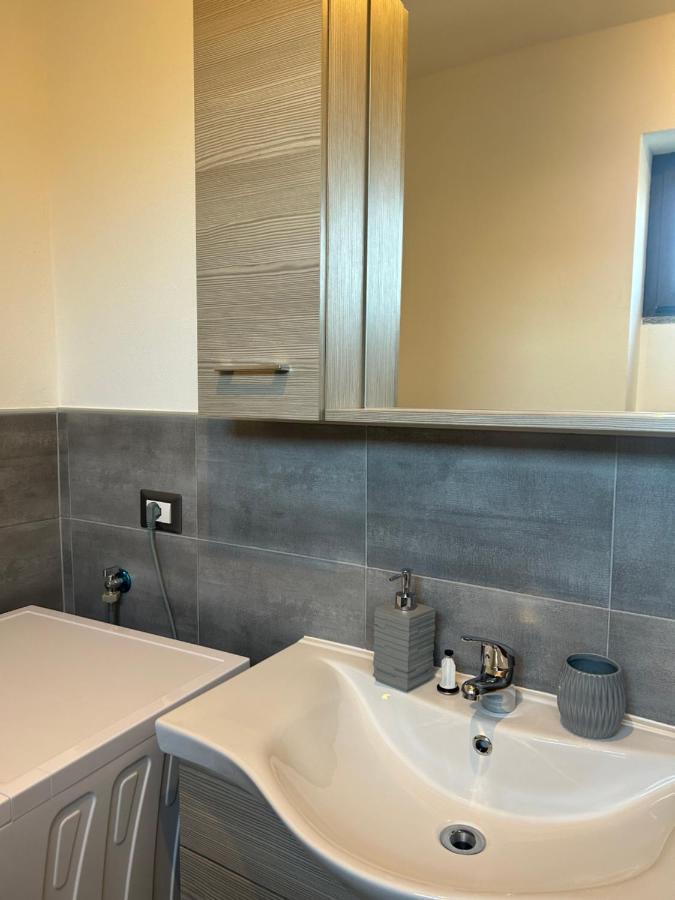 Casa Malva Appartamento Marisa Ed Appartamento Bouganville Cossogno Екстериор снимка
